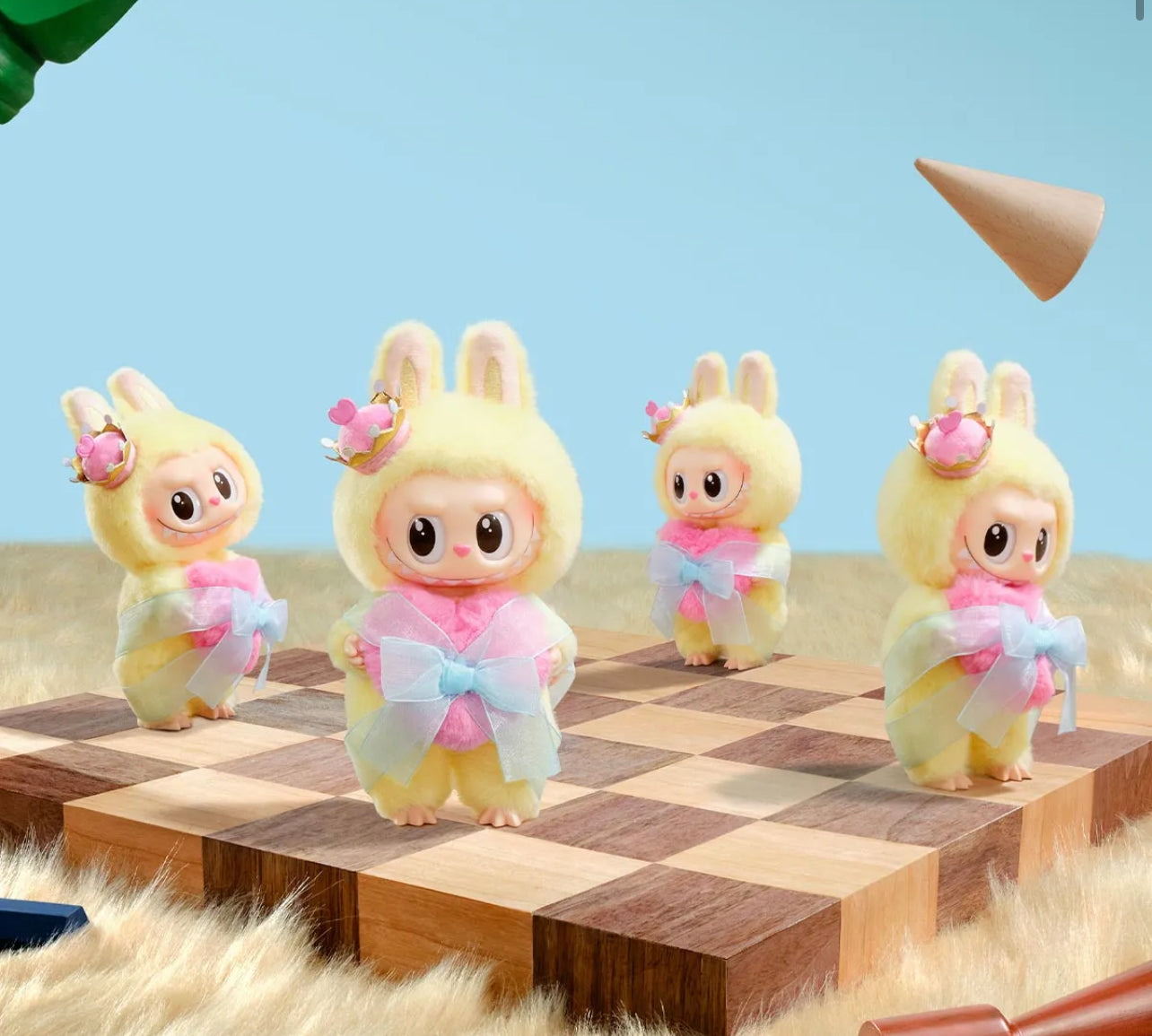 THE MONSTERS Let's Checkmate Series-Vinyl Plush Hanging Card