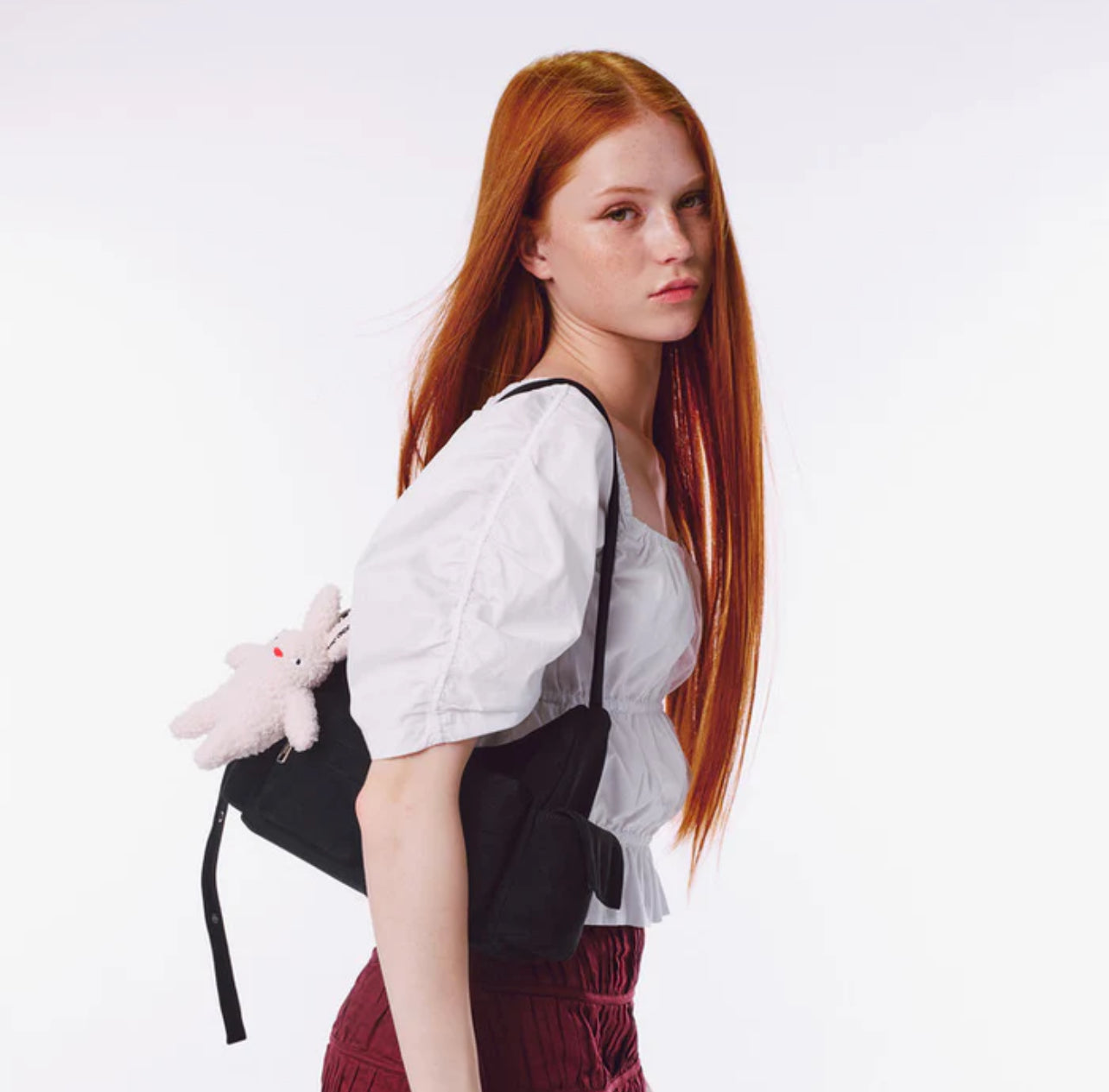 pocket mug bag M suede black