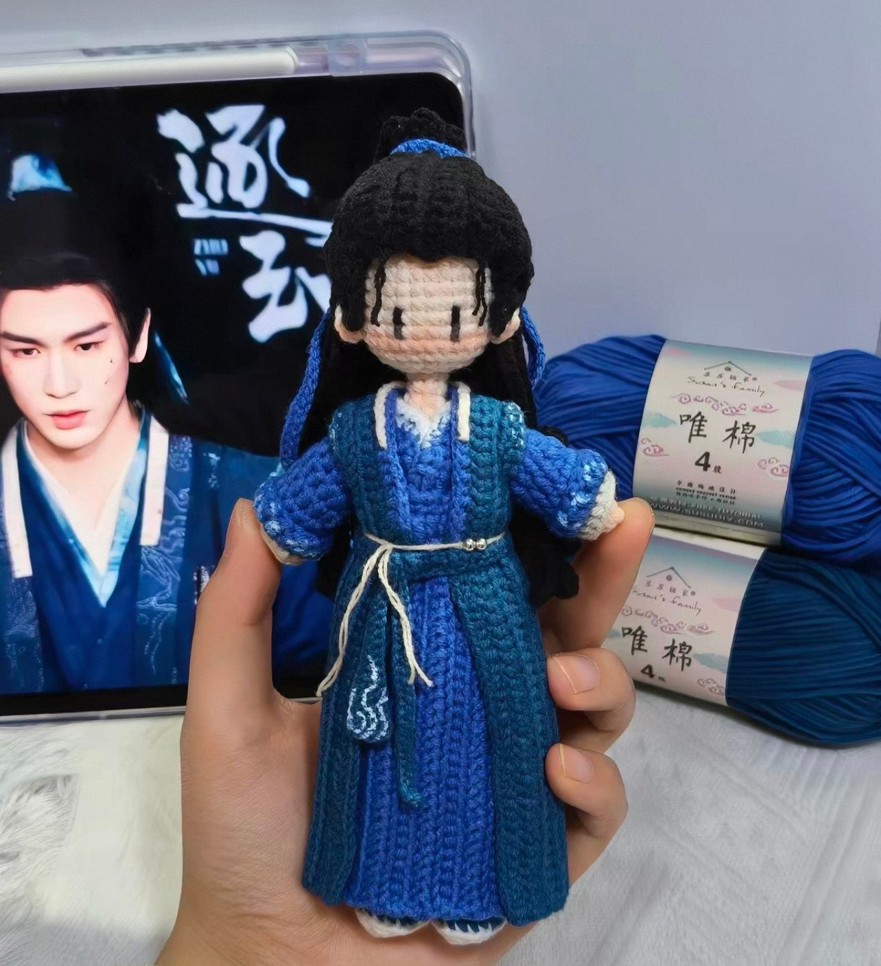 Pursuit of Jade Crochet Figurines: Xie Zheng and Fan Changyu
